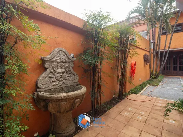 Casa com 550m² 4 quartos e 7 banheiros, à venda, no bairro Lapa em São Paulo