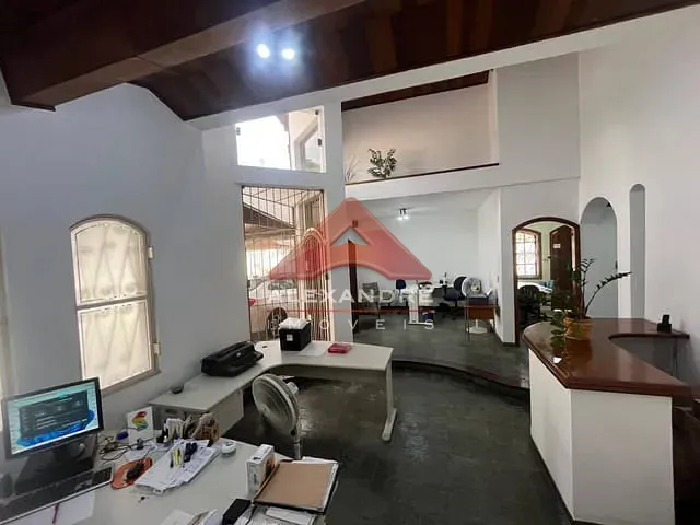 Casa 4 quartos e 4 banheiros, à venda, no bairro Vila Betânia em São José dos Campos