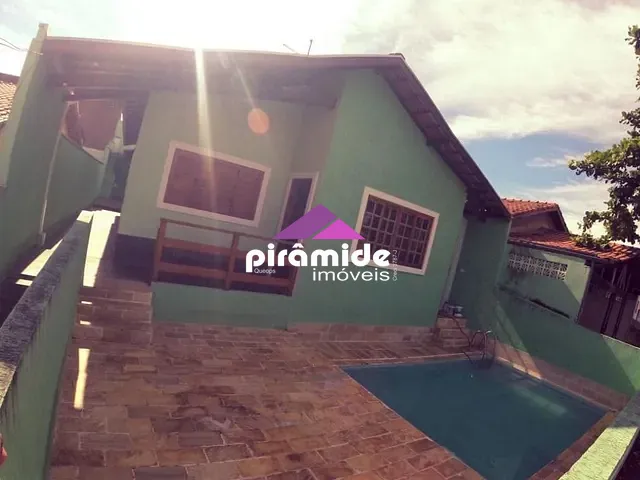 Casa com 250m² 2 quartos e 3 banheiros, à venda, no bairro Bosque dos Eucaliptos em São José dos Campos
