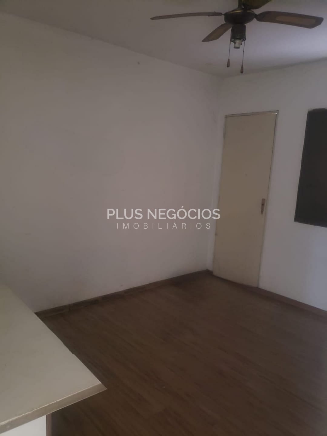 Casa à venda com 1 quarto, 200m² - Foto 10