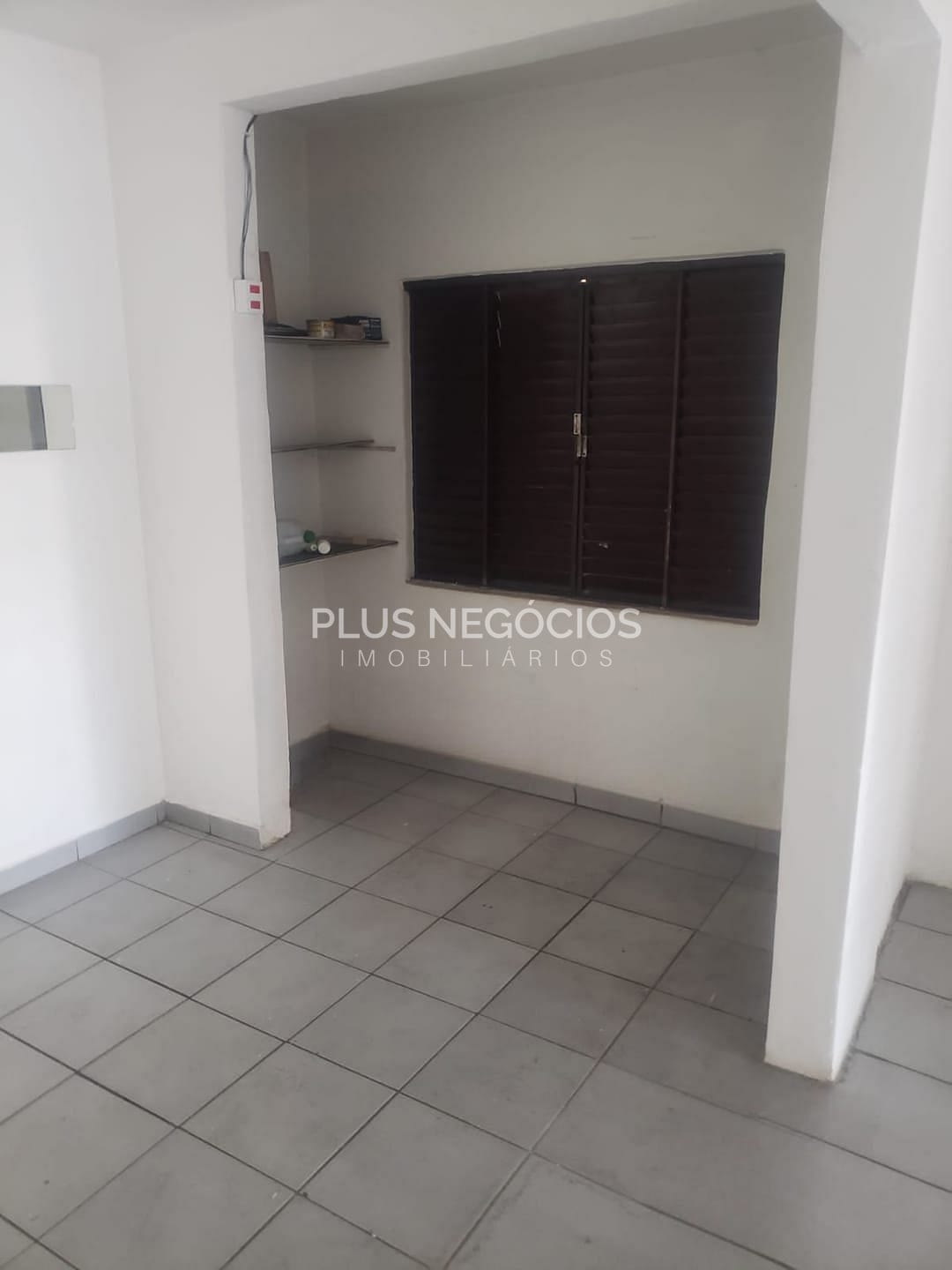 Casa à venda com 1 quarto, 200m² - Foto 6