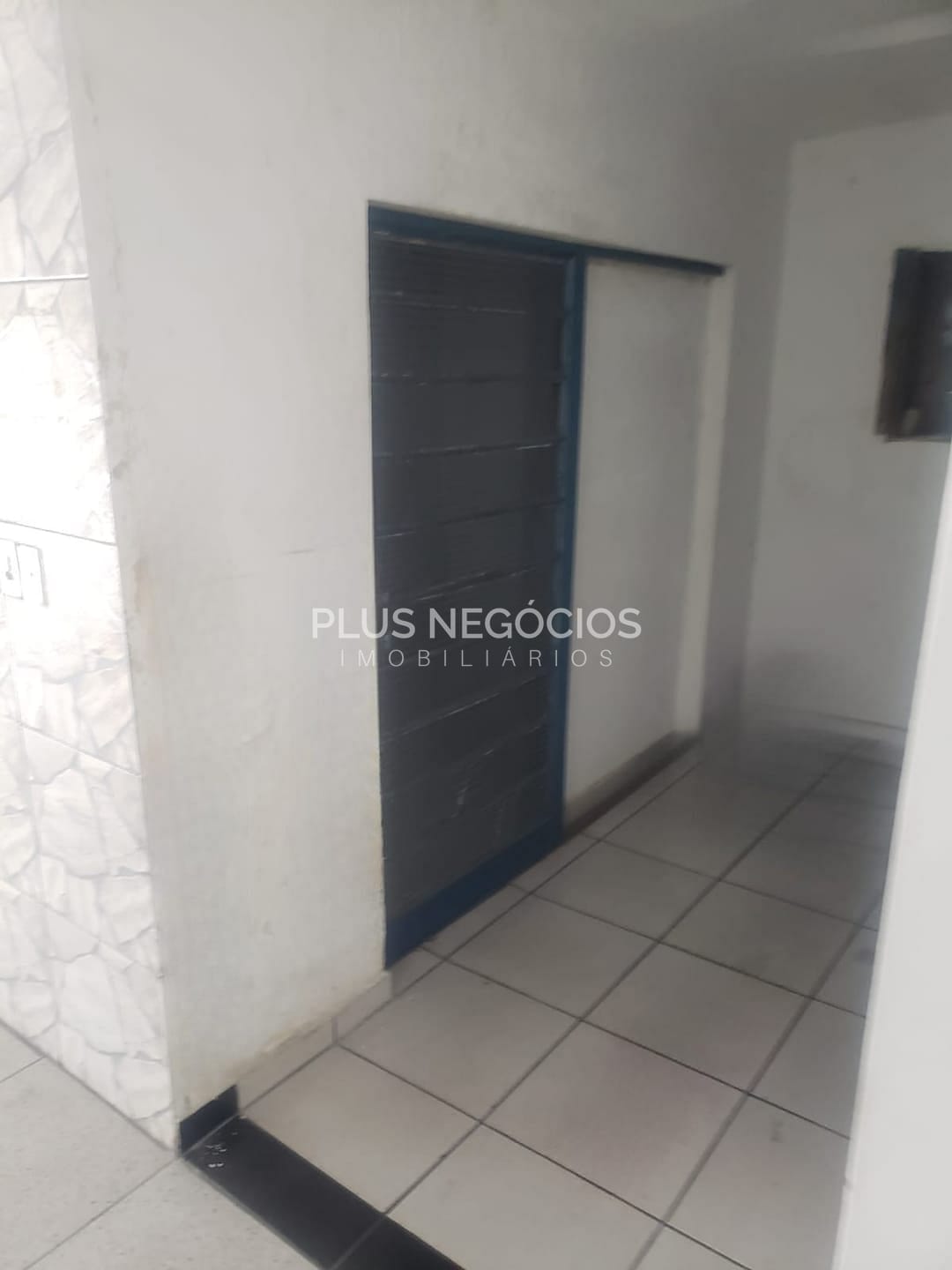 Casa à venda com 1 quarto, 200m² - Foto 8