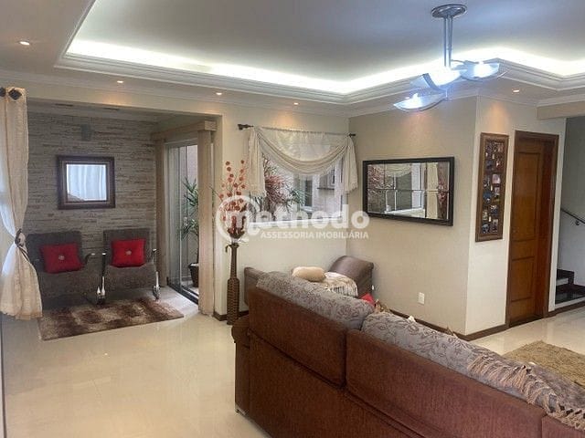 Casa, 3 quartos, 327 m² - Foto 2