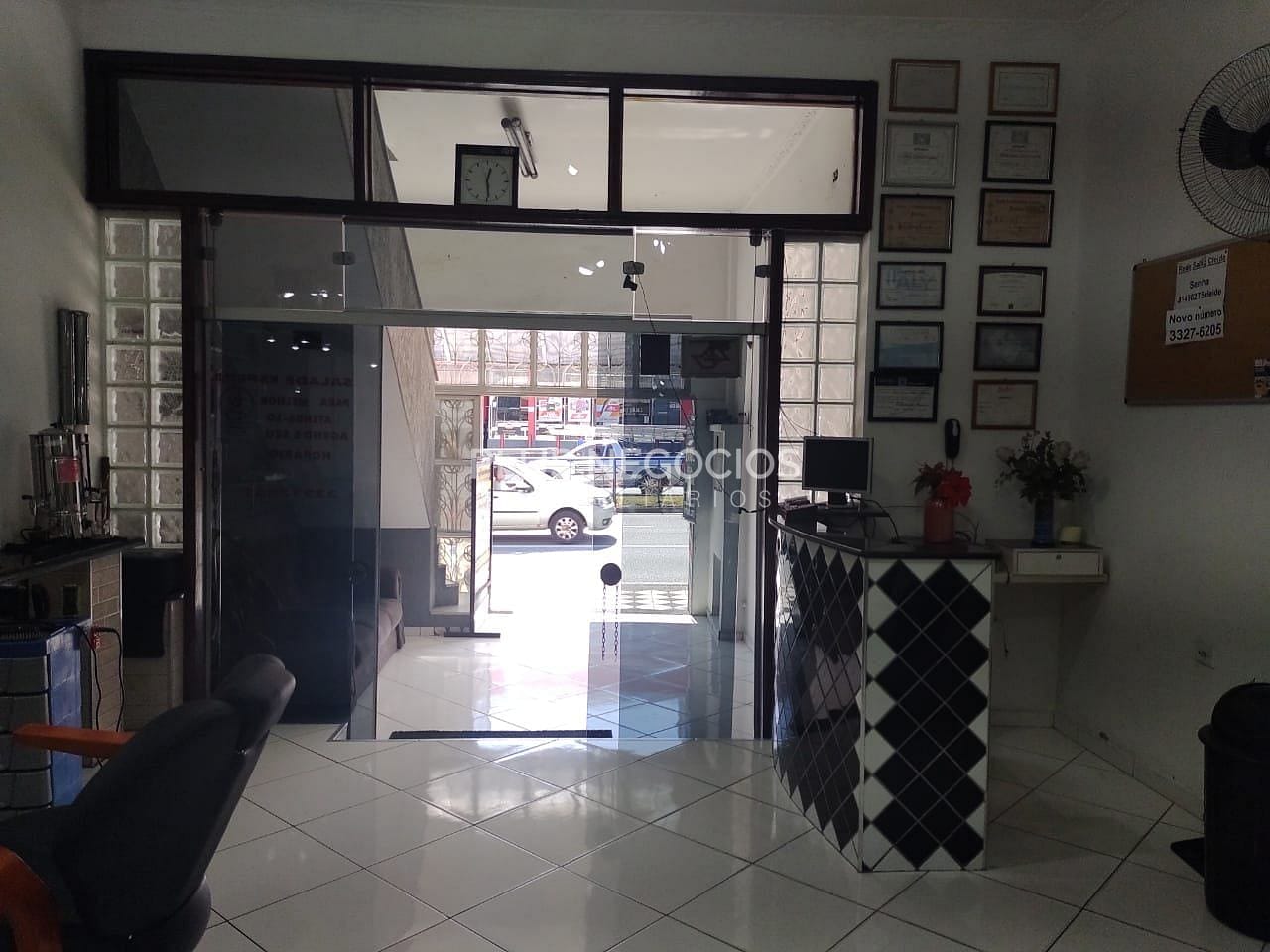 Casa para alugar com 1 quarto, 90m² - Foto 3