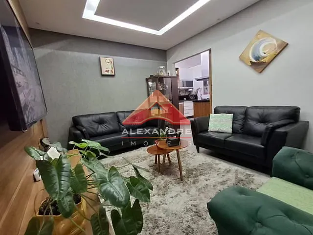 Casa 2 quartos e 2 banheiros, à venda, no bairro Eugênio de Mello em São José dos Campos