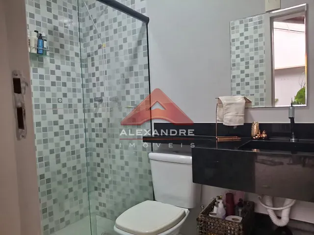 Casa 2 quartos e 2 banheiros, à venda, no bairro Eugênio de Mello em São José dos Campos