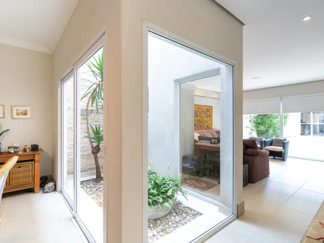 Foto do Casa - Casa para venda em Vila Monumento com 3 quartos, sendo 1 suíte, 155m² | Lares e Andares Imóveis