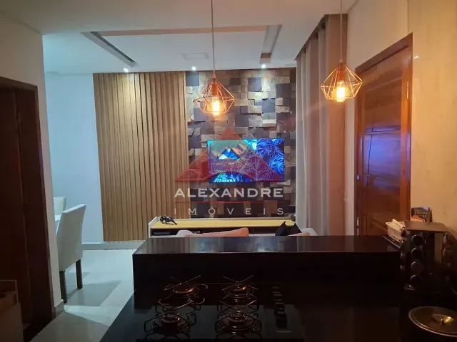 Casa 2 quartos e 1 banheiro, à venda, no bairro Vila das Flores em São José dos Campos