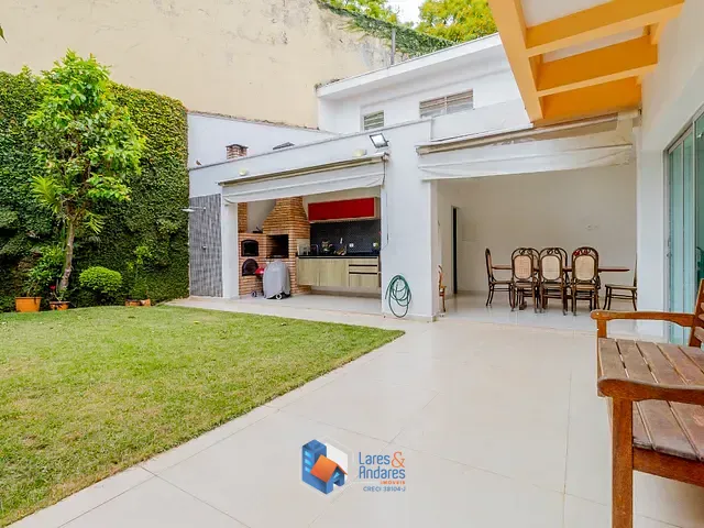 Casa com 523m² 5 quartos e 8 banheiros, à venda, no bairro Pacaembu em São Paulo