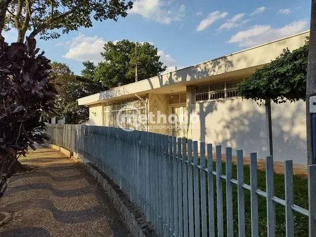 Casa com 450m² 4 quartos e 4 banheiros, à venda, no bairro Jardim Guanabara em Campinas