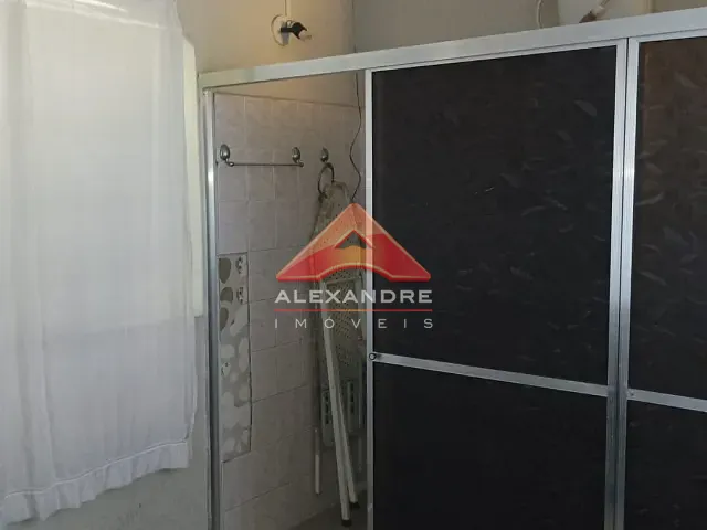 Casa 2 quartos e 1 banheiro, à venda, no bairro Jardim Paulista em São José dos Campos