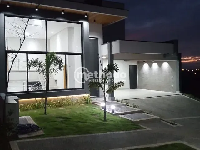 Casa com 300m² 3 quartos e 4 banheiros, à venda, no bairro Jardim Ypê em Paulínia