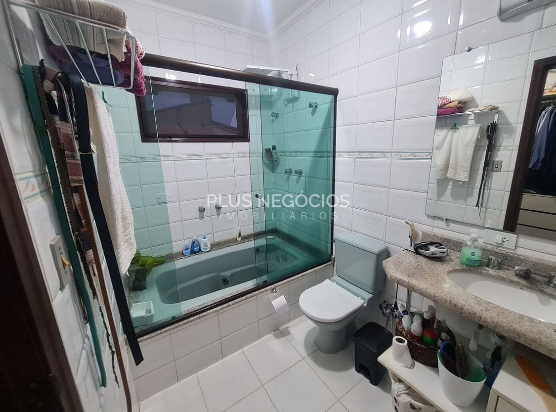 Casa à venda e aluguel com 3 quartos, 254m² - Foto 16