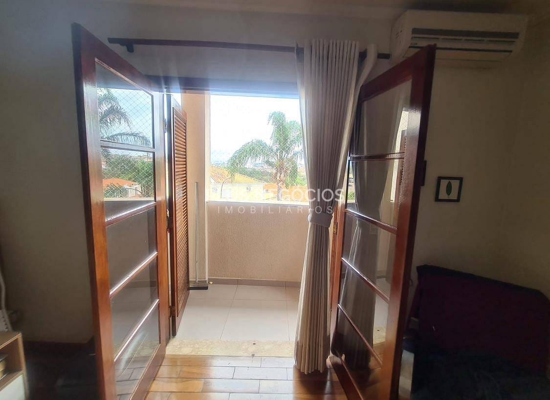 Casa à venda e aluguel com 3 quartos, 254m² - Foto 21