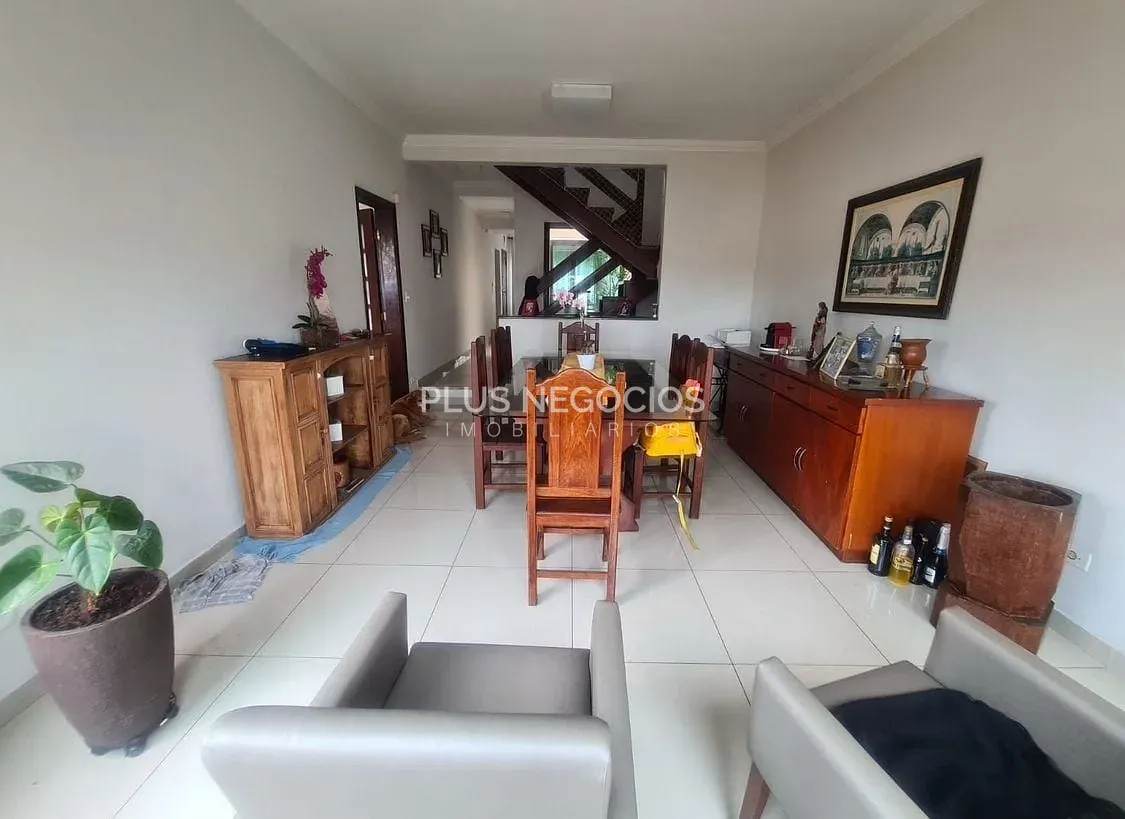Casa, 3 quartos, 254 m² - Foto 2
