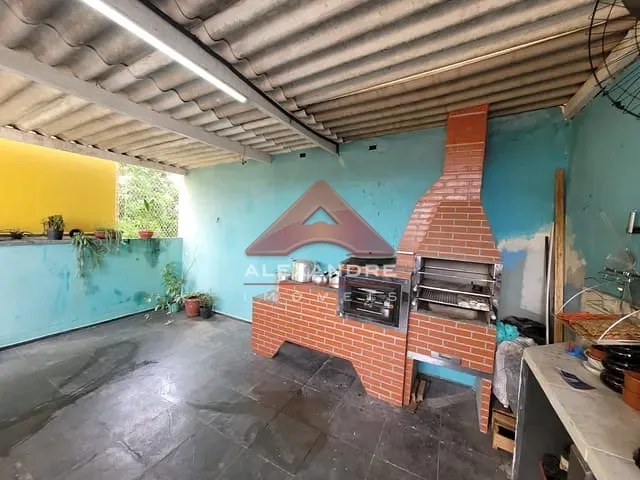 Casa 3 quartos e 2 banheiros, à venda, no bairro Vila Tesouro em São José dos Campos