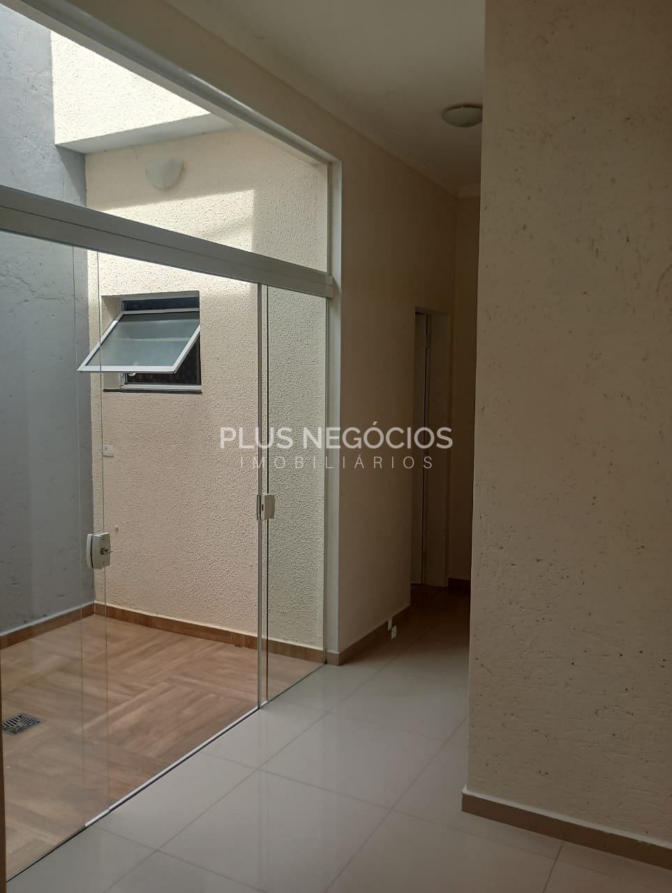 Casa à venda com 3 quartos, 136m² - Foto 8