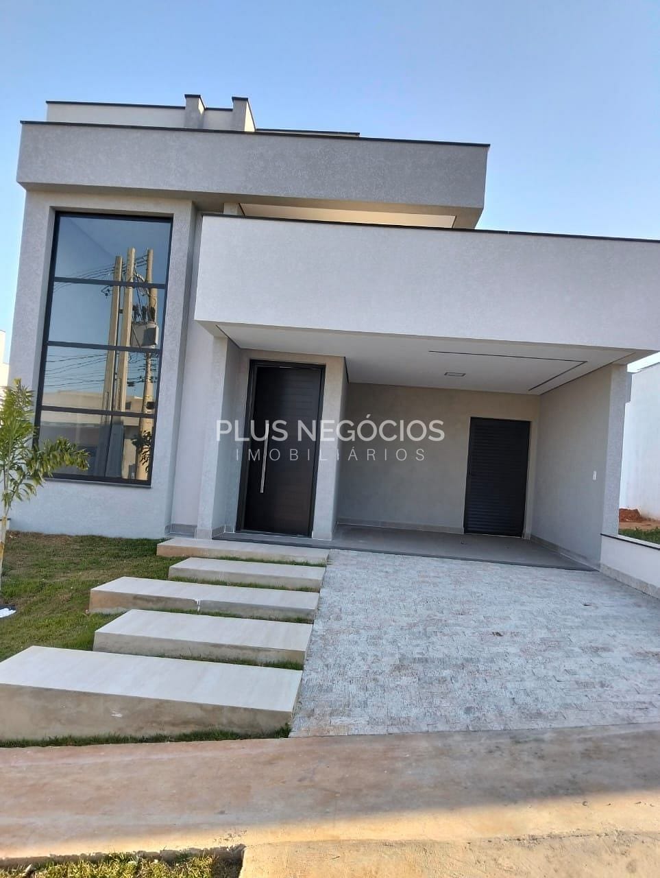 Casa à venda com 3 quartos, 143m² - Foto 2