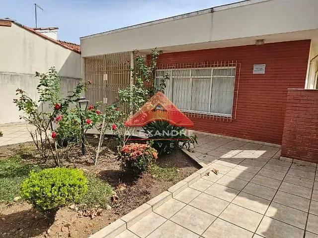 Casa 3 quartos e 1 banheiro, à venda, no bairro Vila Industrial em São José dos Campos