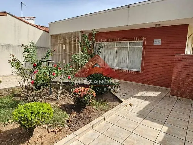 Casa 3 quartos e 1 banheiro, à venda, no bairro Vila Industrial em São José dos Campos