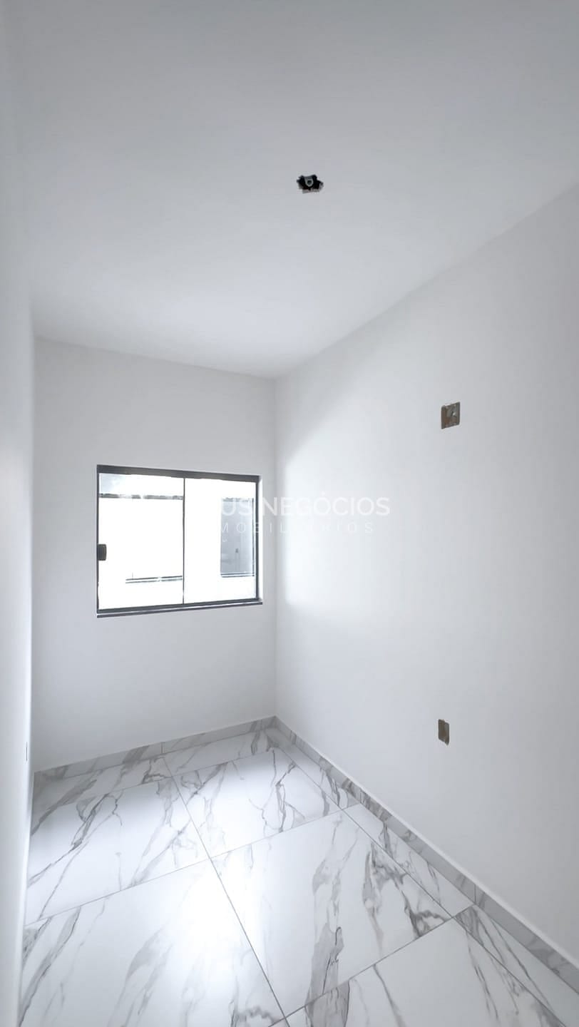 Casa à venda com 2 quartos, 47m² - Foto 12