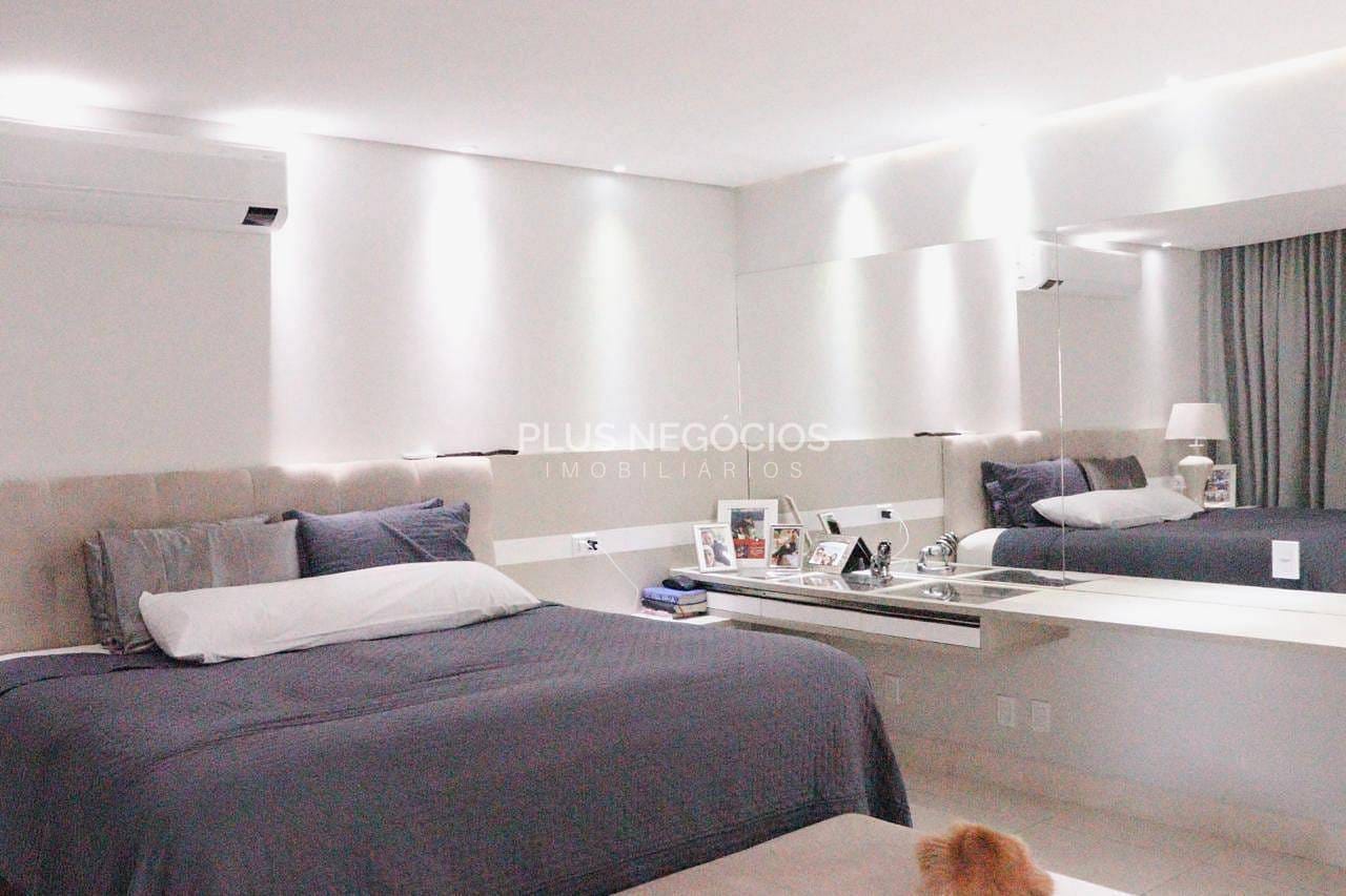 Casa à venda com 3 quartos, 310m² - Foto 16