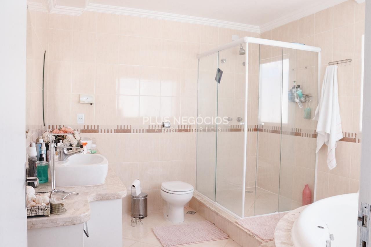 Casa à venda com 3 quartos, 310m² - Foto 22
