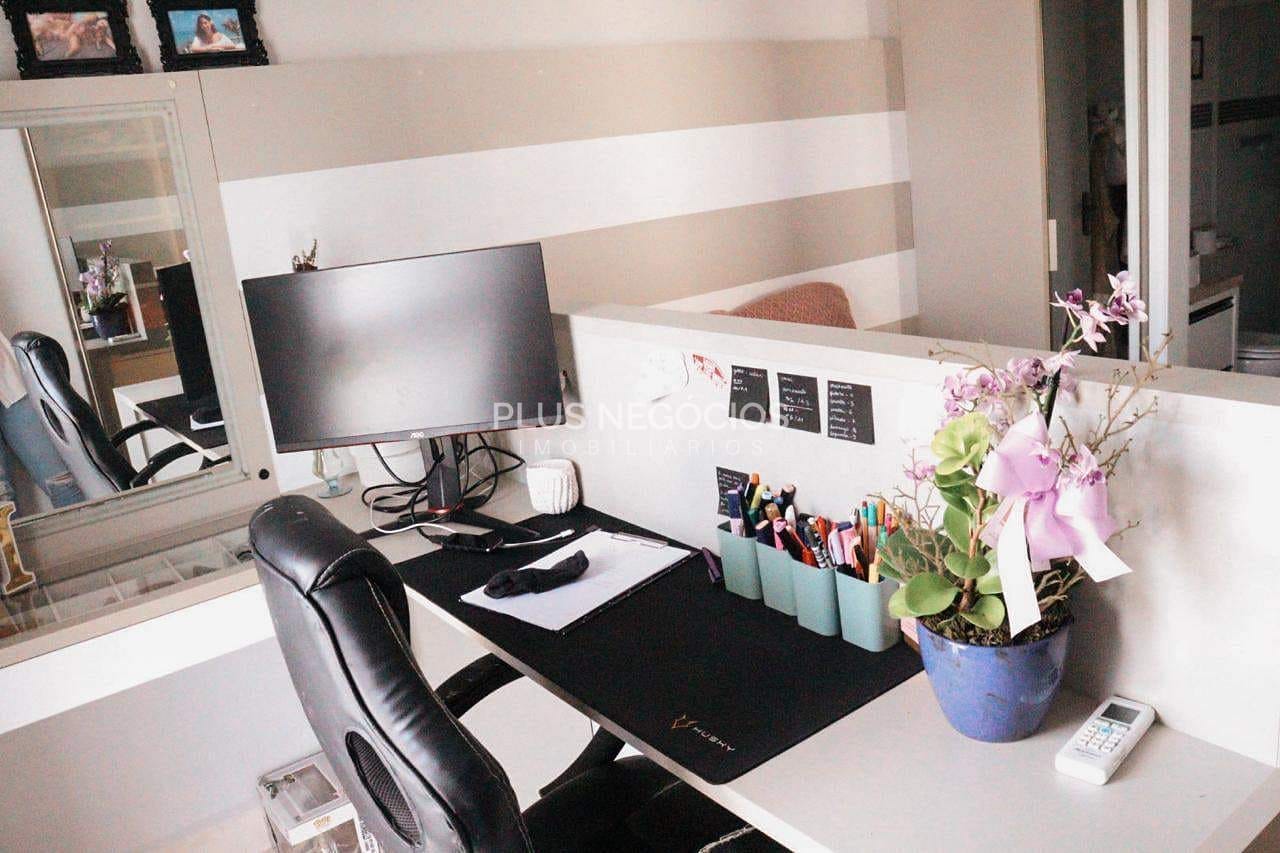 Casa à venda com 3 quartos, 310m² - Foto 27