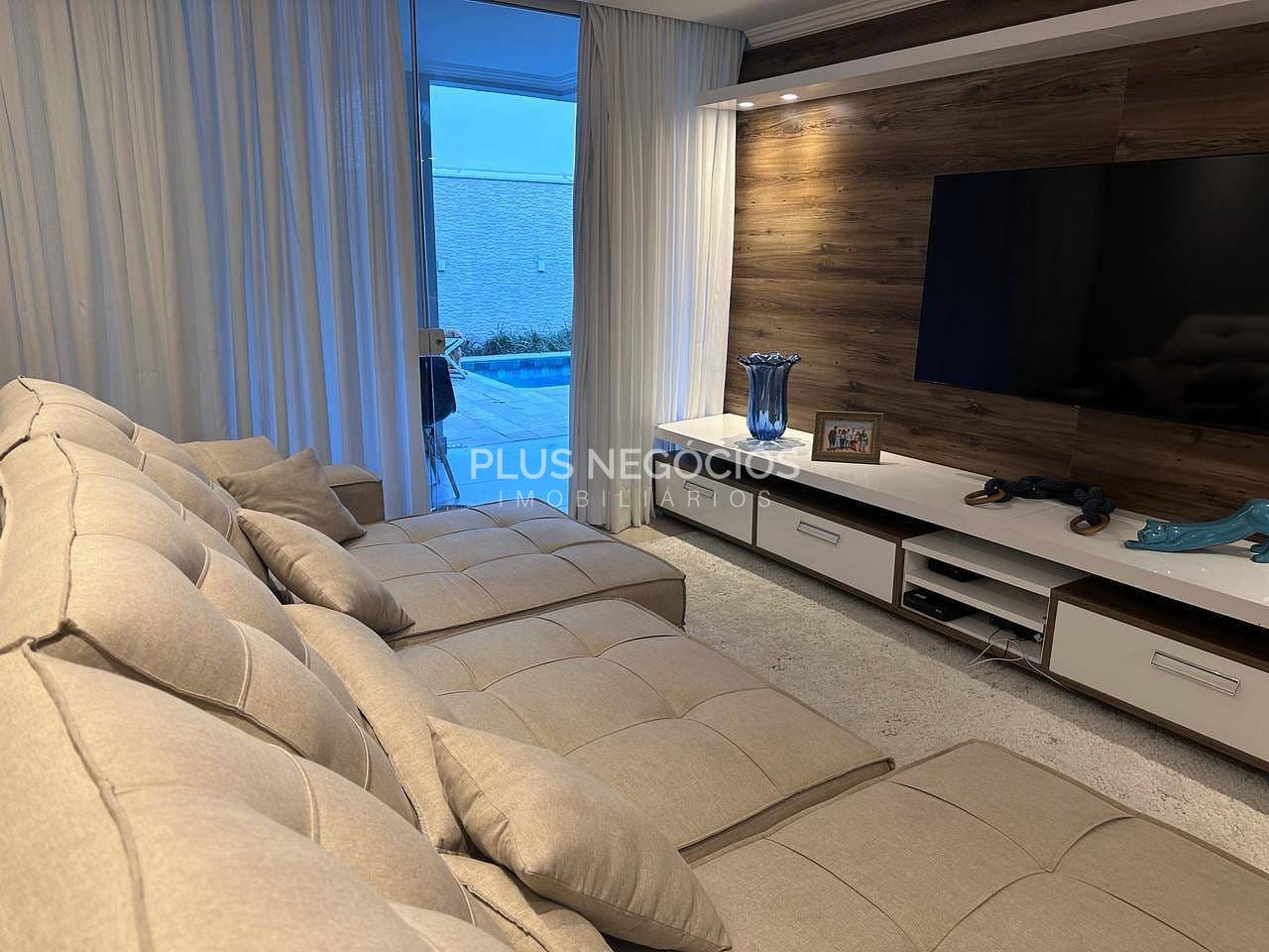 Casa à venda com 3 quartos, 310m² - Foto 5
