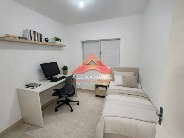 Casa 2 quartos e 2 banheiros, à venda, no bairro Jardim Santo Onofre em São José dos Campos