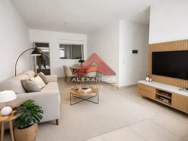 Casa 2 quartos e 2 banheiros, à venda, no bairro Jardim Santo Onofre em São José dos Campos