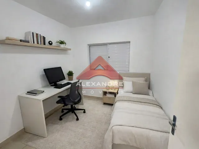 Casa 2 quartos e 2 banheiros, à venda, no bairro Jardim Santo Onofre em São José dos Campos