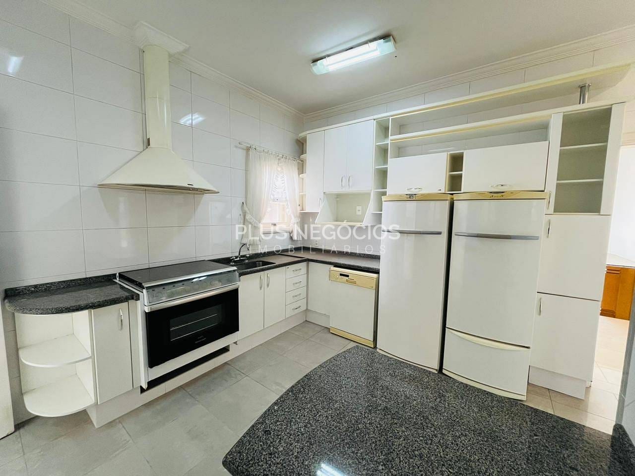 Casa à venda com 4 quartos, 490m² - Foto 32