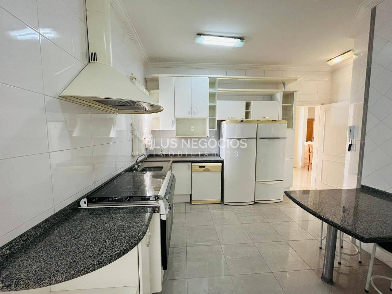 Casa à venda com 4 quartos, 490m² - Foto 36