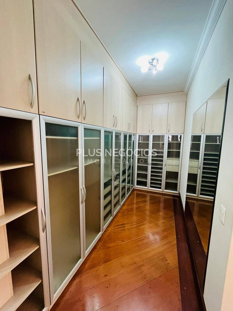 Casa à venda com 4 quartos, 490m² - Foto 42