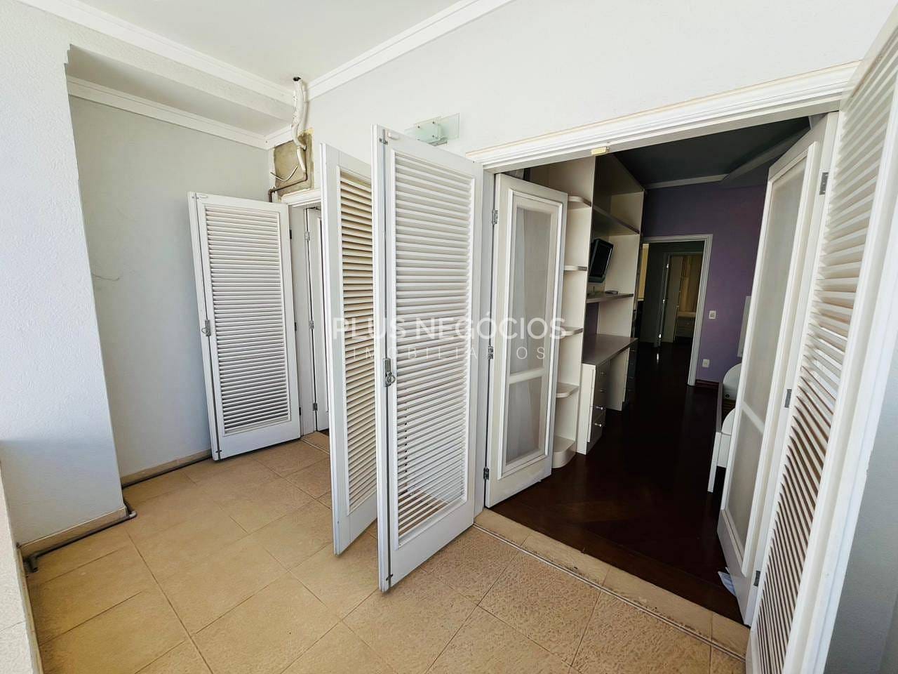 Casa à venda com 4 quartos, 490m² - Foto 48