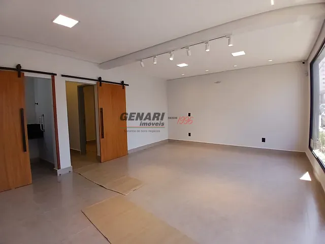 Casa com 140m², à venda ou para alugar, no bairro Centro em Indaiatuba