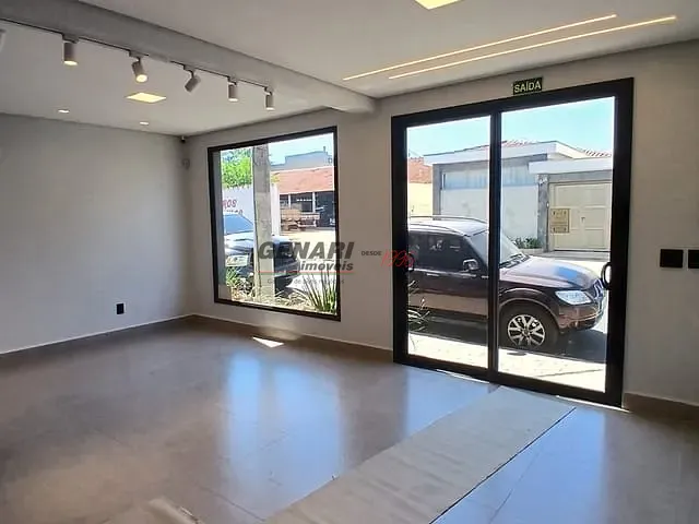 Casa com 140m², à venda ou para alugar, no bairro Centro em Indaiatuba