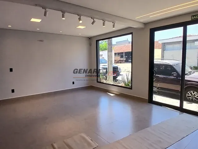 Casa com 140m², à venda ou para alugar, no bairro Centro em Indaiatuba