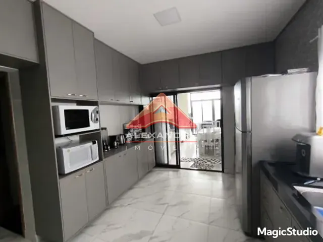 Casa 3 quartos e 1 banheiro, à venda, no bairro Eugênio de Mello em São José dos Campos