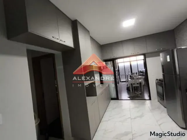 Casa 3 quartos e 1 banheiro, à venda, no bairro Eugênio de Mello em São José dos Campos