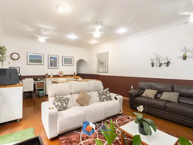 Casa com 165m² 2 quartos e 3 banheiros, à venda, no bairro Vila Vitório Mazzei em São Paulo