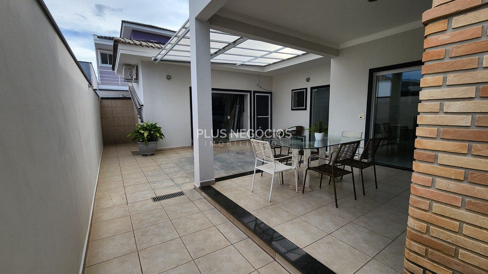 Casa, 4 quartos, 245 m² - Foto 34