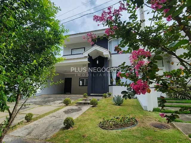 Casa com 250m² 4 quartos e 4 banheiros, à venda, no bairro Iporanga em Sorocaba