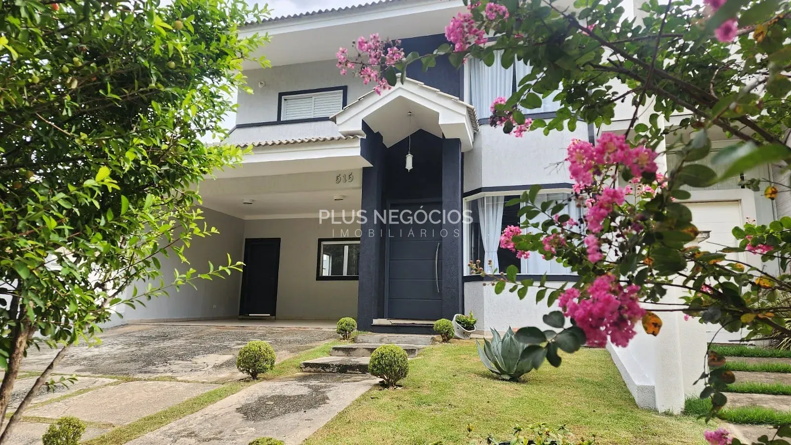Casa, 4 quartos, 245 m² - Foto 2