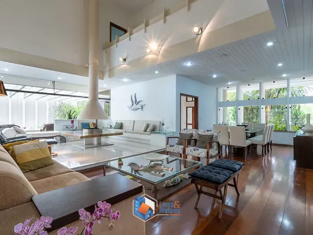 Casa com 1088m² 5 quartos e 9 banheiros, à venda, no bairro Vila São Francisco em São Paulo