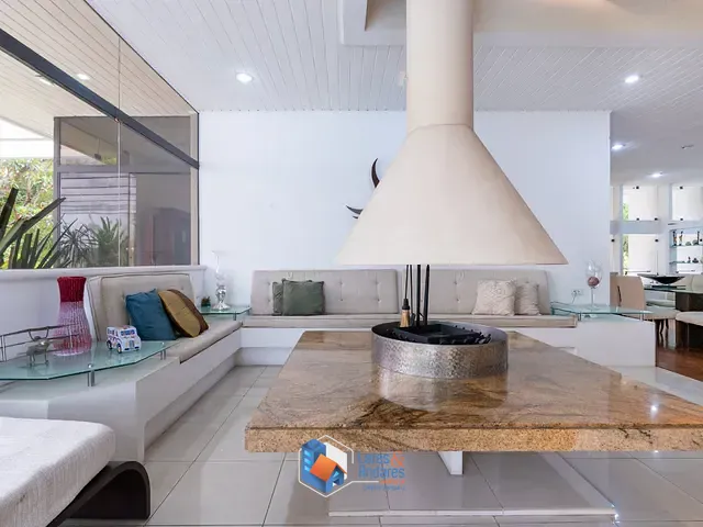 Casa com 1088m² 5 quartos e 9 banheiros, à venda, no bairro Vila São Francisco em São Paulo