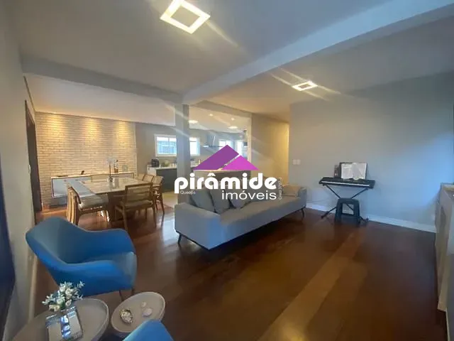 Casa com 360m² 3 quartos e 4 banheiros, à venda, no bairro Jardim das Colinas em São José dos Campos
