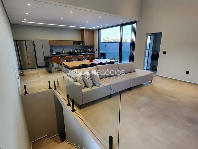 Casa com 273m² 3 quartos e 5 banheiros, à venda, no bairro Morros em Sorocaba