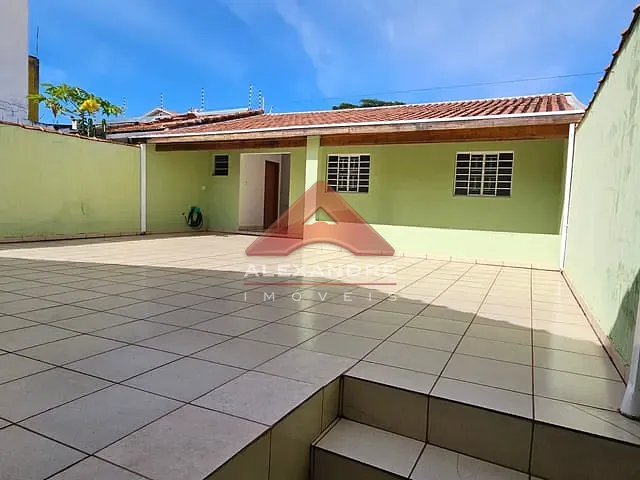 Casa 3 quartos e 2 banheiros, à venda, no bairro Jardim Valparaíba em São José dos Campos